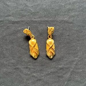 Vintage Napier Gold Toned Earrings